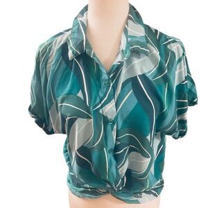Sunburst Kiss Green knotted Top